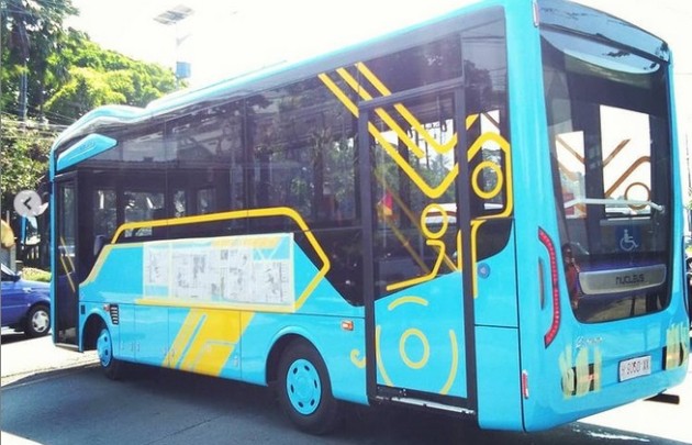 Foto - Medium City Bus Baru Karoseri Laksana, Futuristik Dan Ramah Difabel