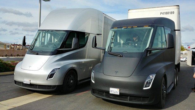 Foto - Bus Tesla Rilis 2025?