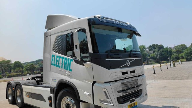 Intip Detail Truk Listrik Volvo Truck FM Electric