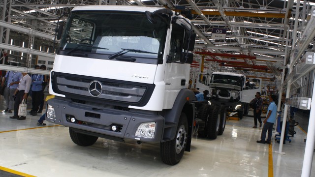 Mercedes-Benz: Indonesia Akan Rakit Axor 4.500 Unit Per Tahun