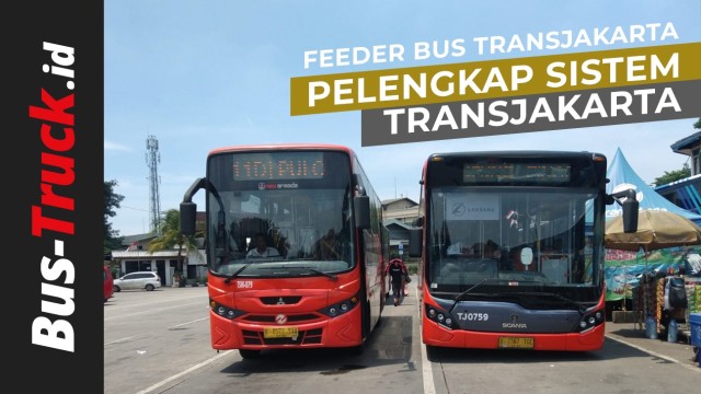 Naik Feeder Busway Transjakarta