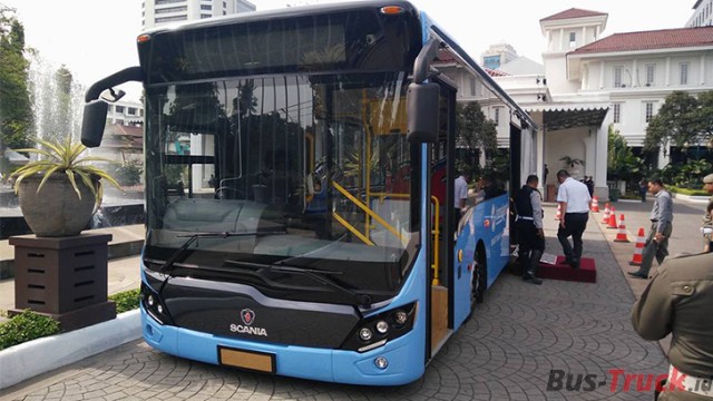 Lebih Dekat dengan Bus Low Floor Terbaru Transjakarta, Scania K250UB