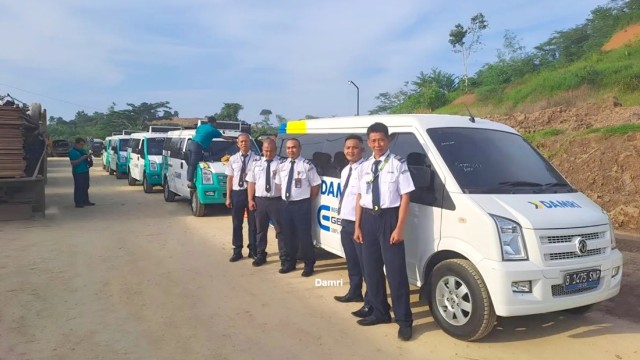 Damri Kerahkan 10 Van Listrik Di Perayaaan HUT RI Ke-79 DI IKN