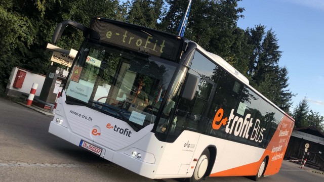 E-TroFit Konversi Bus Diesel Jadi Full Elektrik