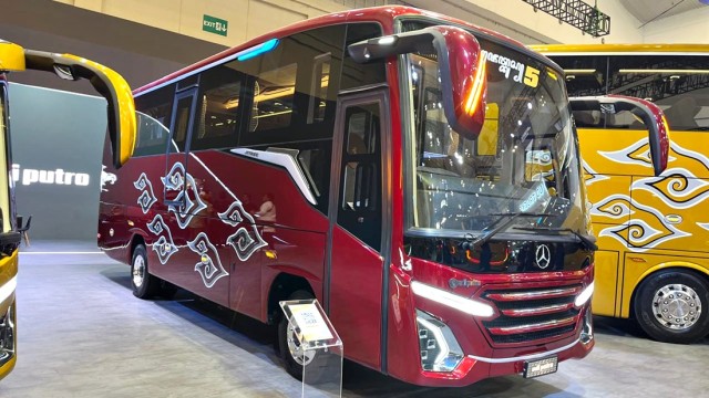 GIIAS 2024: Juragan 99 Trans Rilis Medium Bus Termewah 