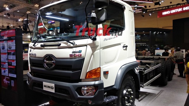 GIIAS 2024: Hino Rilis Truk Dengan Sistem Rem ‘Safety’ 