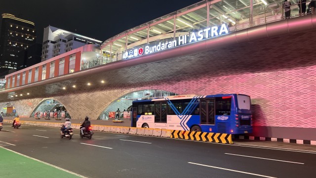 stasiun bundaran hi