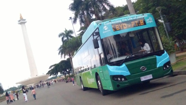 Transjakarta Uji Bus Listrik Untuk Trayek Blok M-Balai Kota Hari Ini