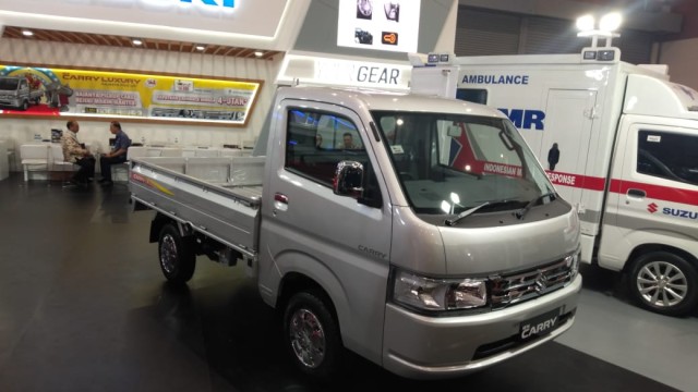 Suzuki Segarkan New Carry Dengan Tampilan Blink-Blink