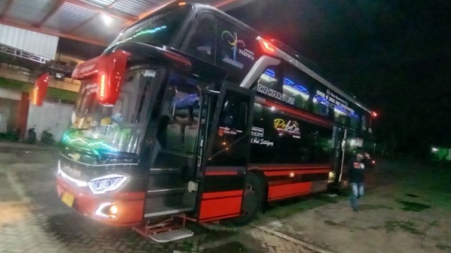 Begini Sensasi Perjalanan Semarang-Jakarta Dengan PO Berlian Jaya