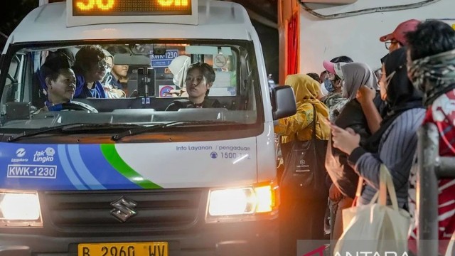 Kini Ada Layanan Mikrotrans 24 Jam