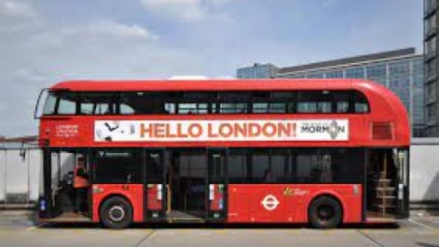 Mengenal London Bus, Si Merah Yang Populer Sejagad