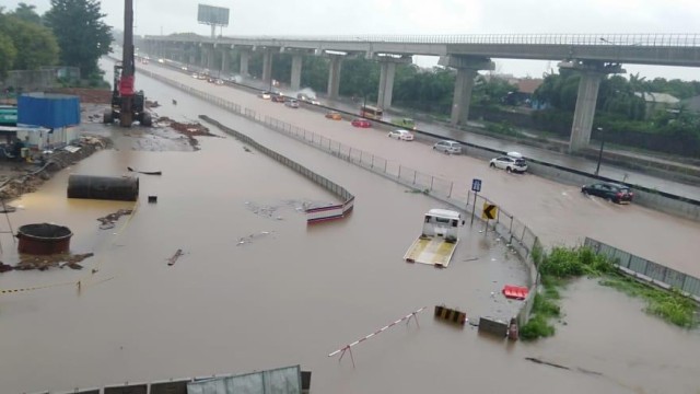 Banjir, Jasa Marga Tutup Sementara Sejumlah Gerbang Tol