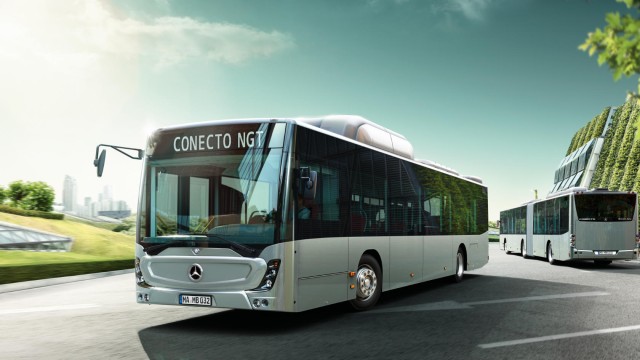 Daimler Teken Kontrak Penjualan 500 Unit Bus Kota Conecto untuk Maroko