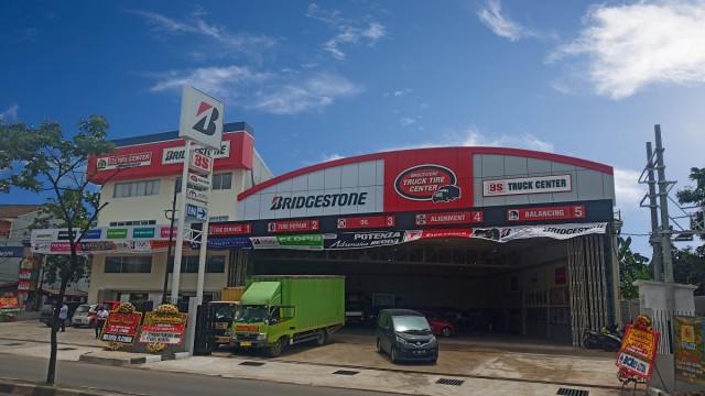 Bridgestone Buka Toko Ban Truk Di Tangerang