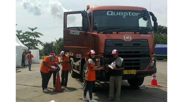 UD Trucks : Gelar Apresiasi Supir Truk di Tol Kanci