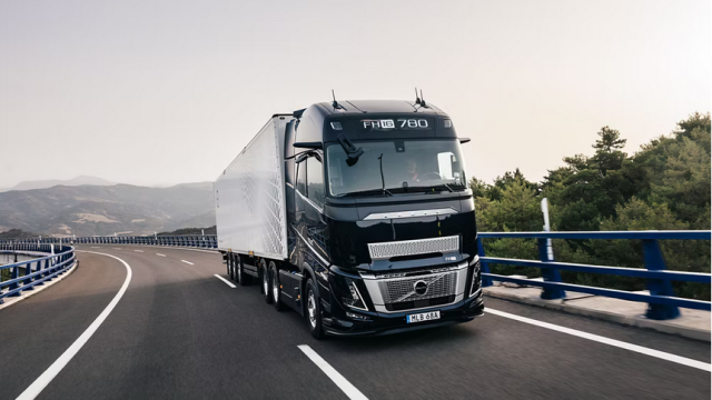 Volvo FH16: Makin Bertenaga, Lebih Irit