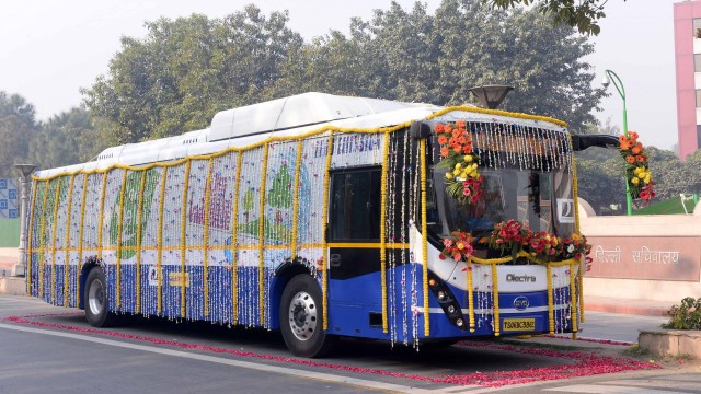 New Delhi Akan Makin Dipenuhi Bus Listrik 