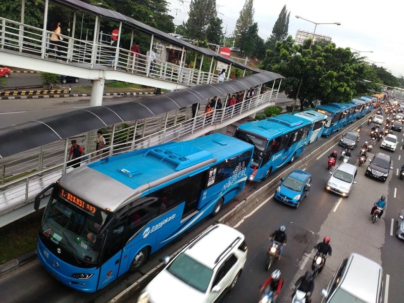 JPO Halte TransJakarta BI Ditutup, Efek Pembangunan MRT Jakarta Fase 2 ...